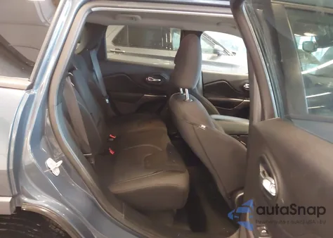 2021 Jeep Cherokee Latitude Fwd z USA, uszkodzony, nr VIN 1C4PJLCB1MD169467